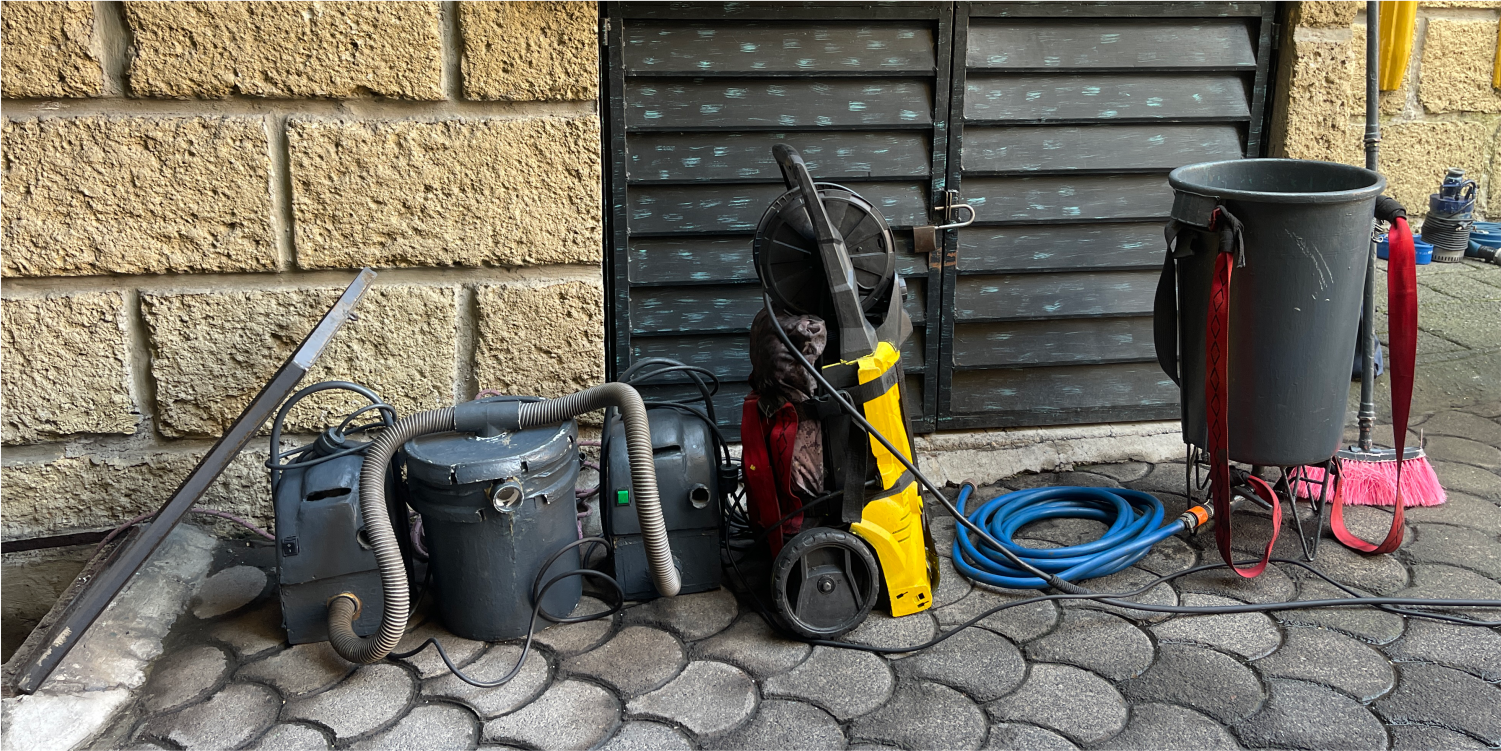 Herramientas de trabajo para la limpieza de cisternas y tinacos en Huixquilucan