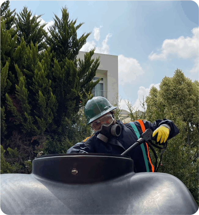 Lavado de tinacos y cisternas en Milpa Alta