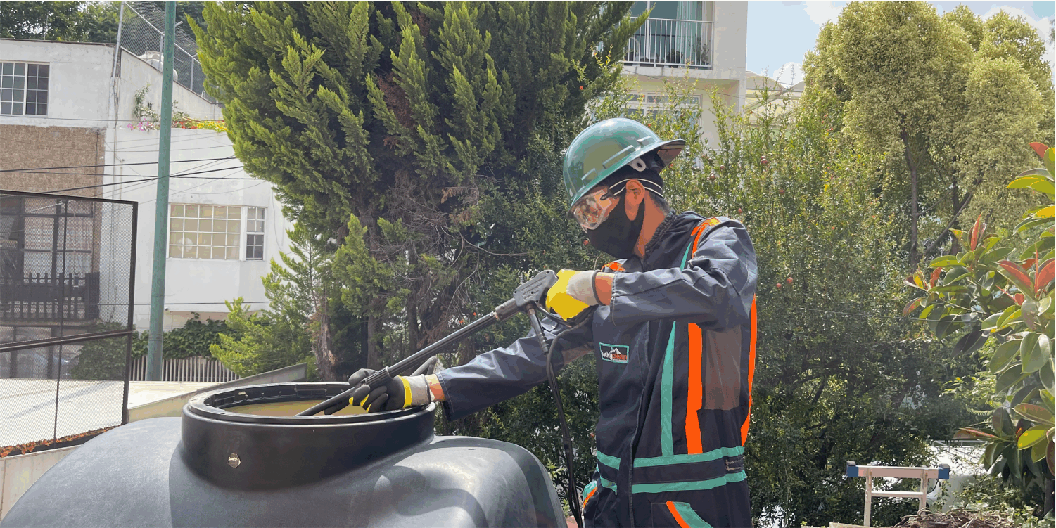 lavador de tinacos en Cuauhtemoc