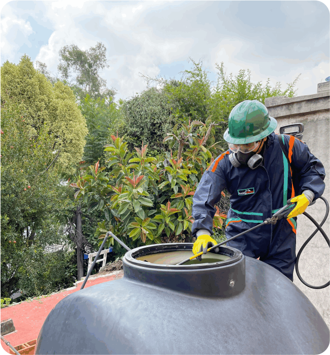 Limpieza de tinacos en Milpa Alta