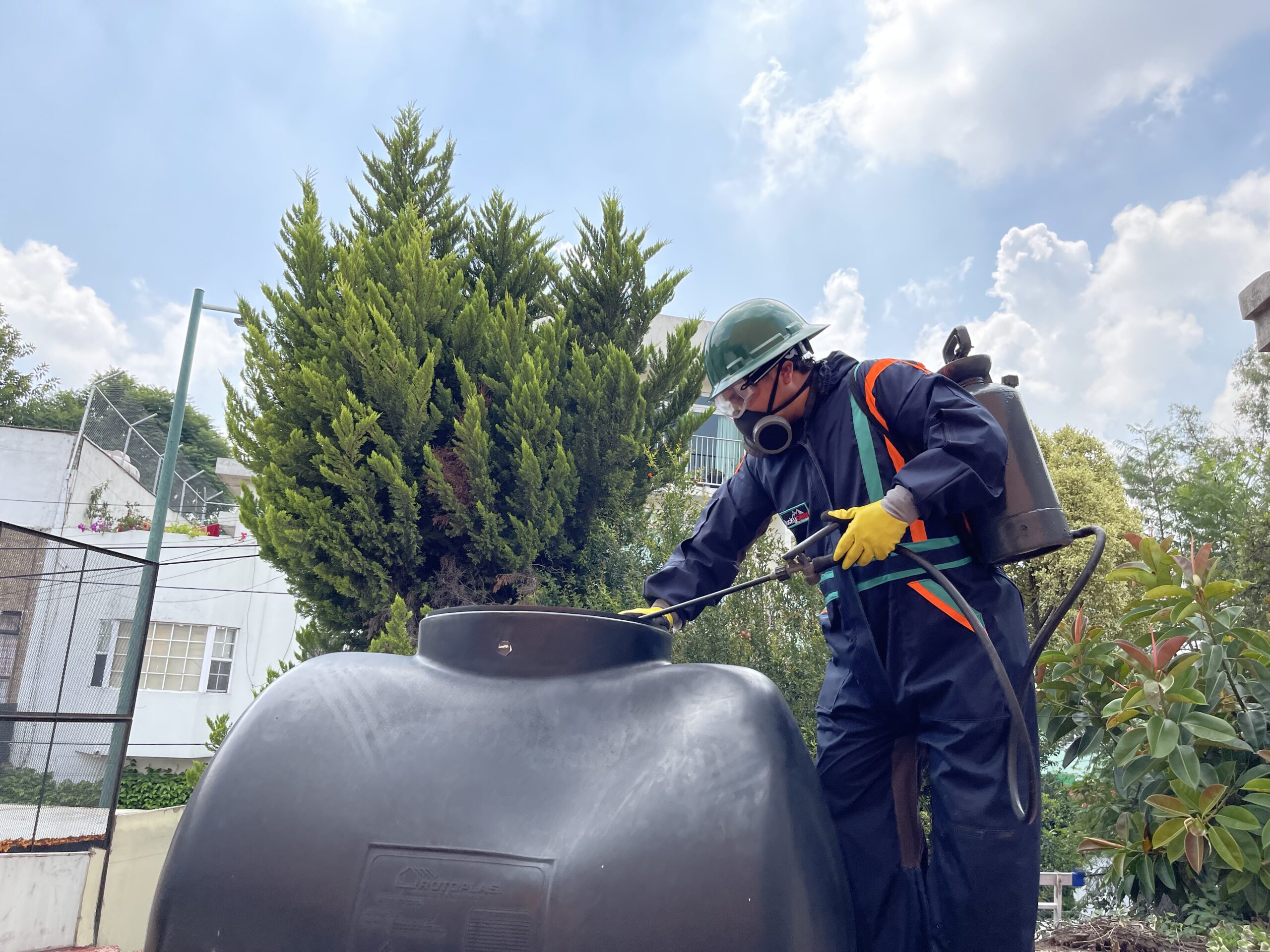 Desinfección de tanque de agua